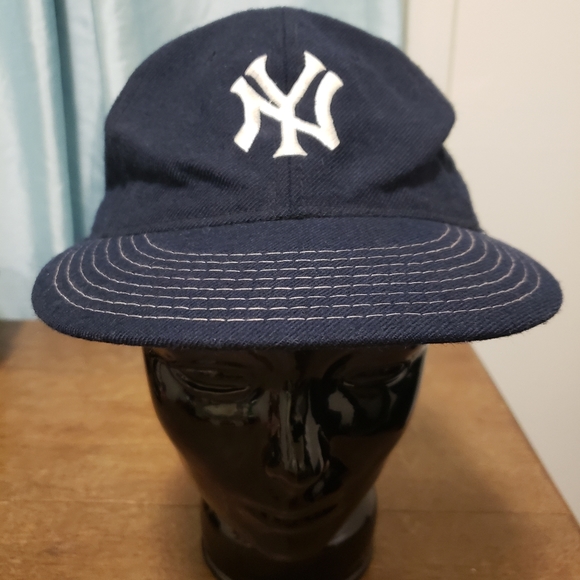 vintage Yankees hat - Picture 11 of 11